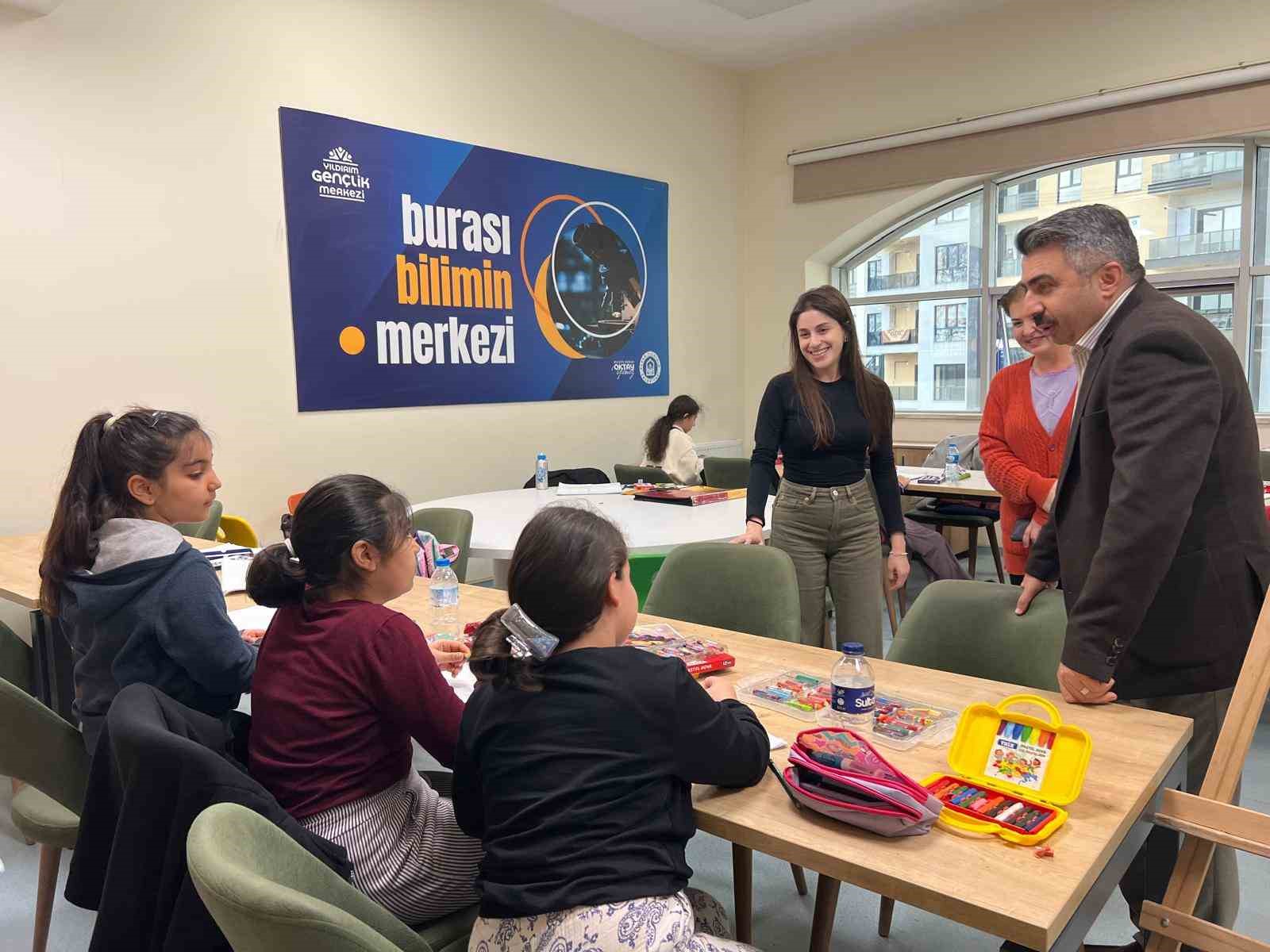 Genç dostu Yıldırım
