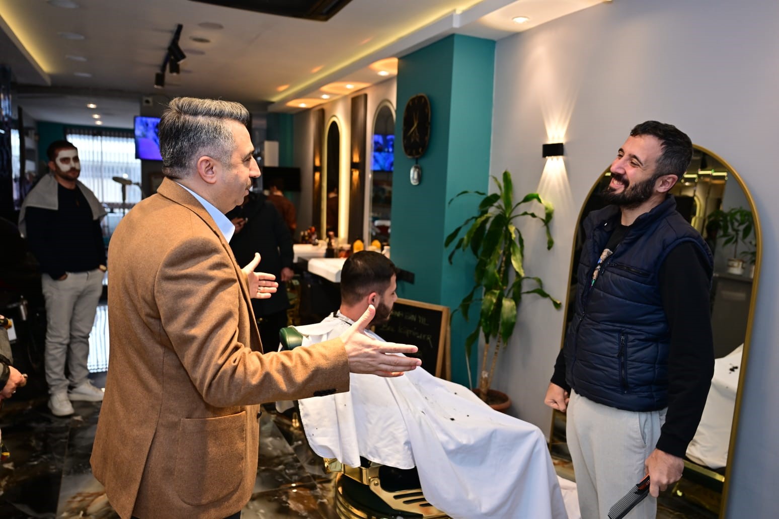 Başkan Yılmaz’dan komşu ziyareti
