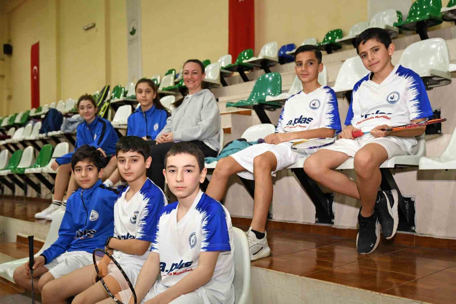Osmangazi’de badminton heyecanı zirveye taştı
