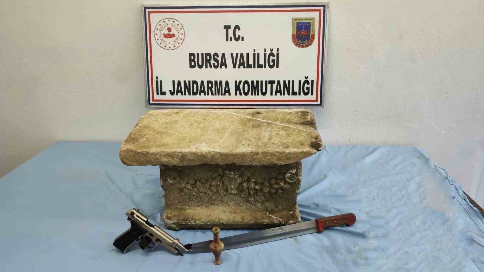 Bursa’da tarihi eser kaçakçılığına jandarma engeli
