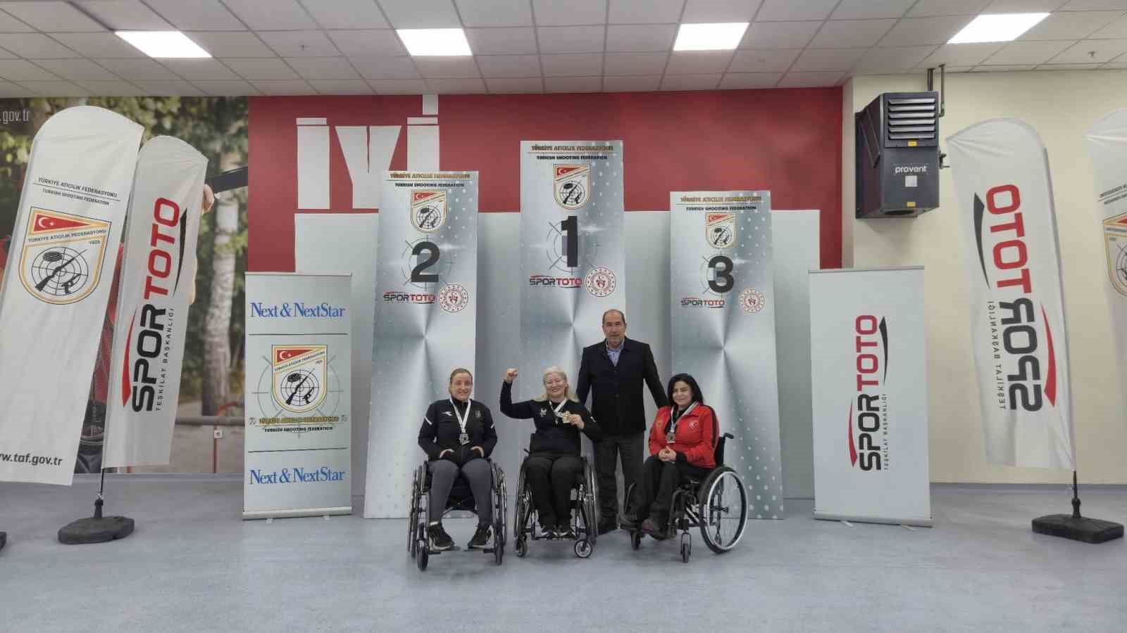 Bursa’nın gururu Aysel Özgan’dan altın madalya
