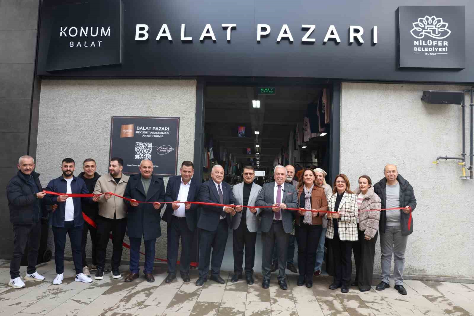 Nilüfer’in 8’inci giyim pazarı Balat’ta açıldı
