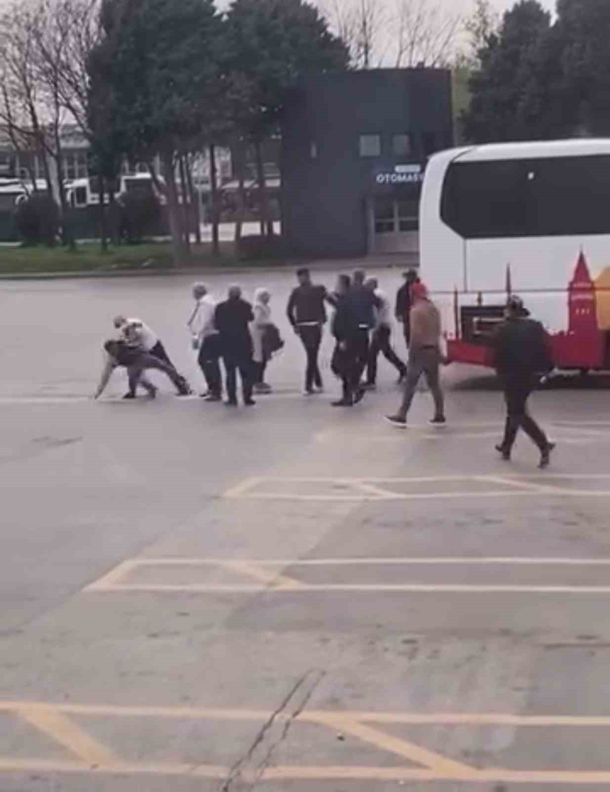 Bursa terminalinde yolcu ile şoför kavgası
